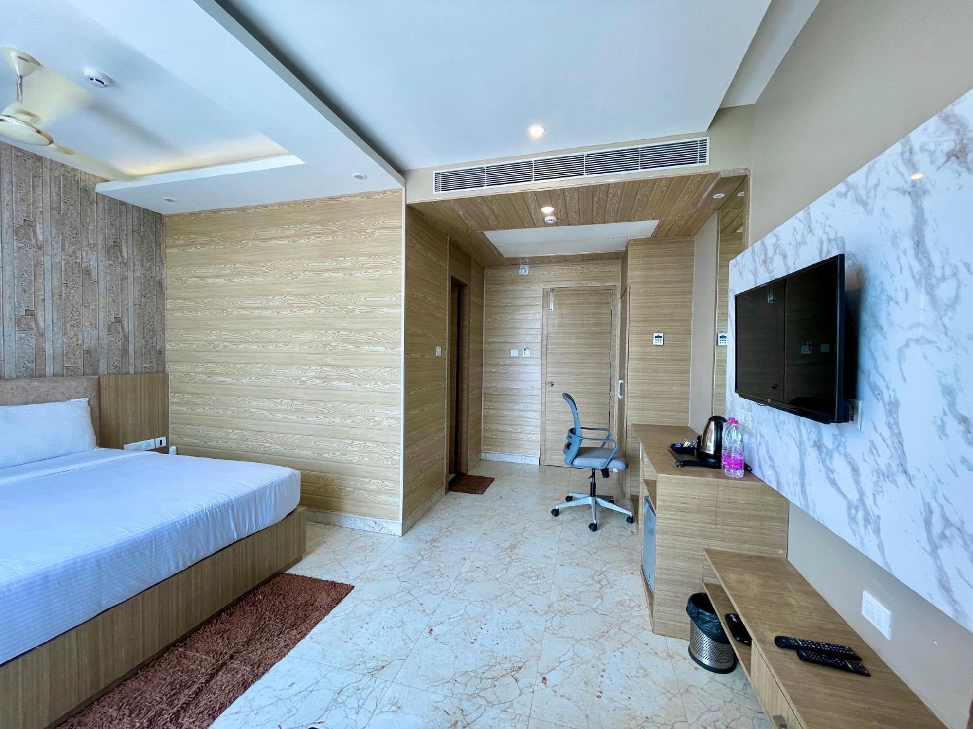 Hotel Tbs In Puri Kültér fotó