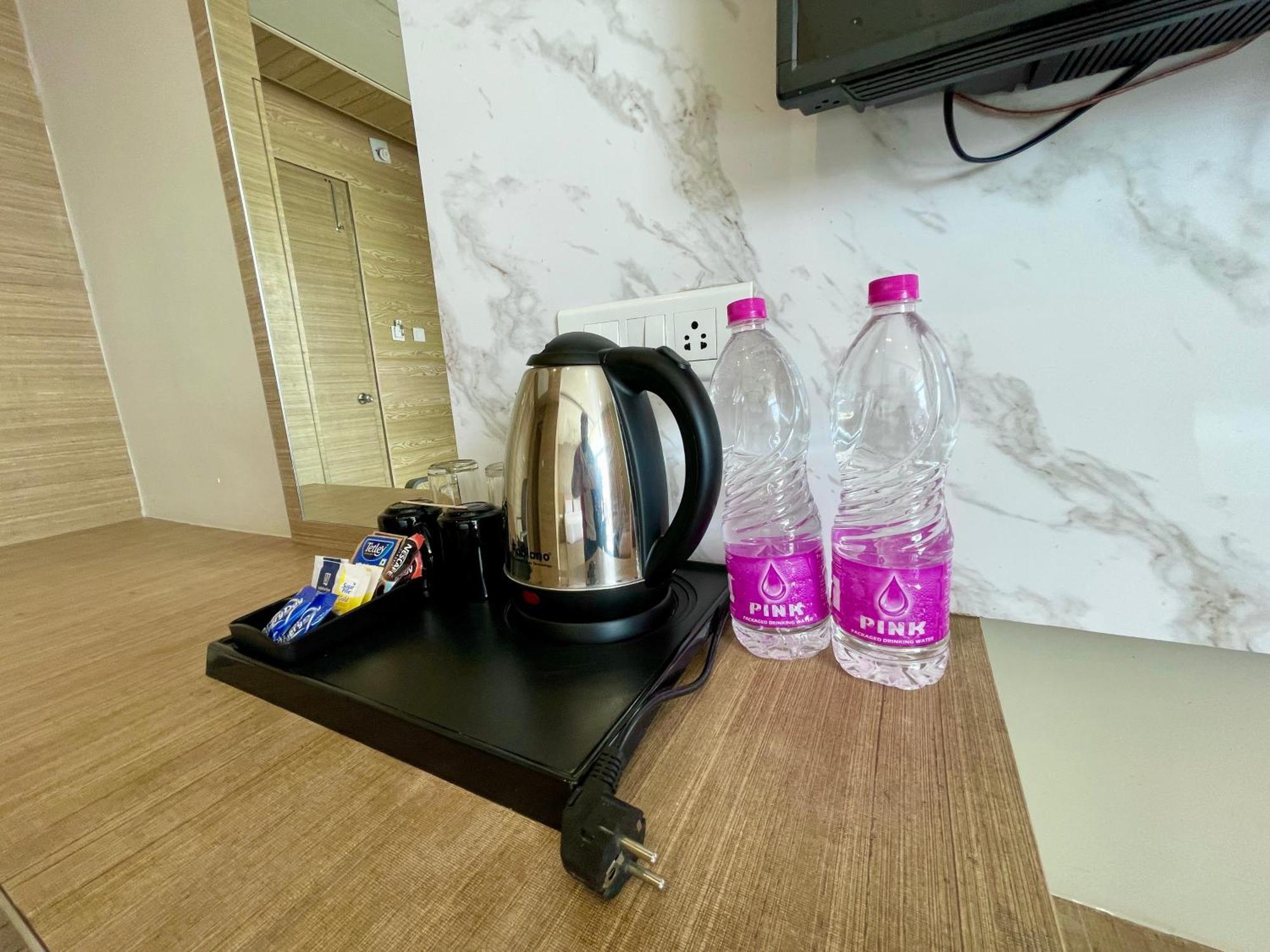 Hotel Tbs In Puri Kültér fotó