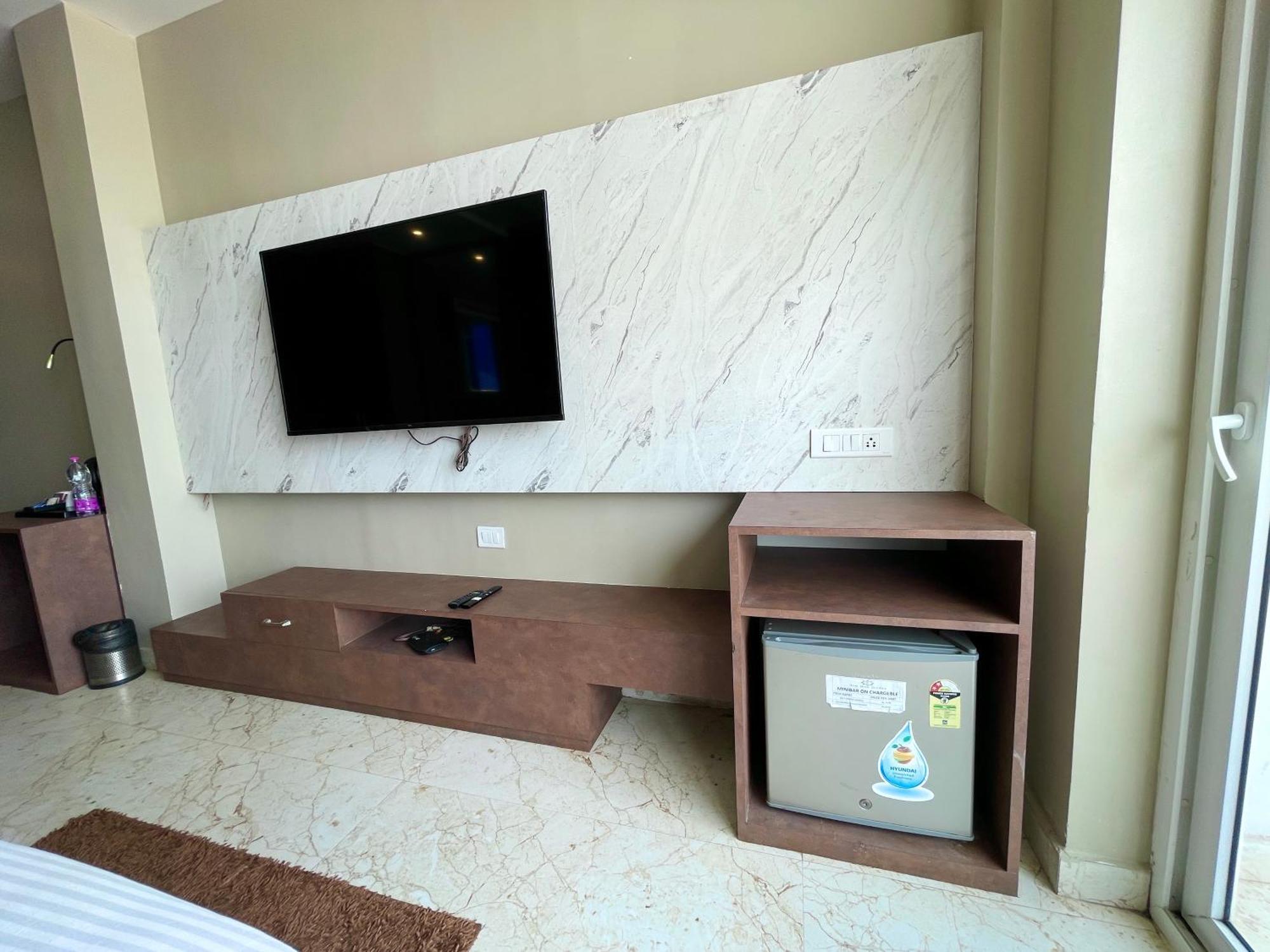 Hotel Tbs In Puri Kültér fotó