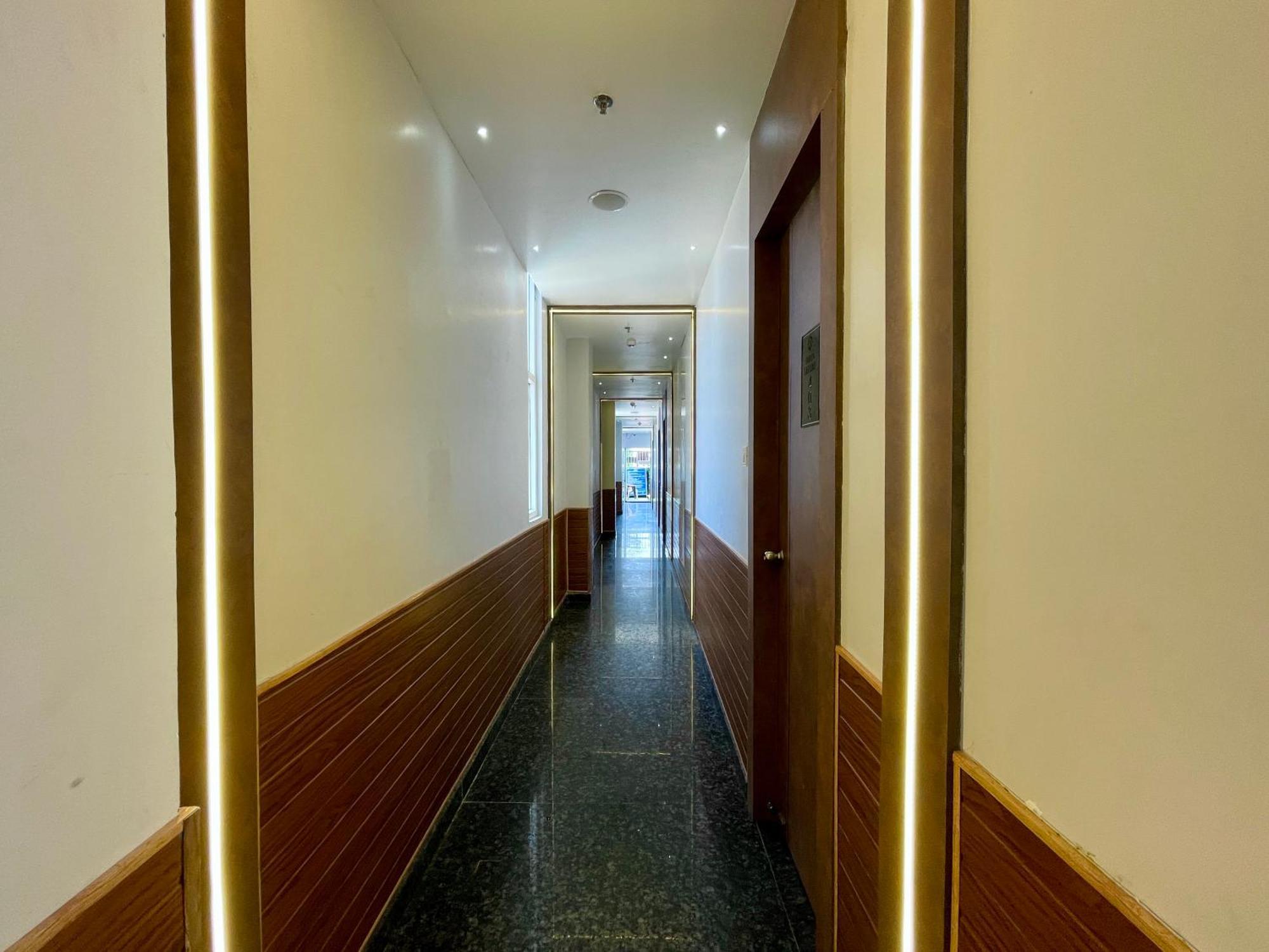 Hotel Tbs In Puri Kültér fotó
